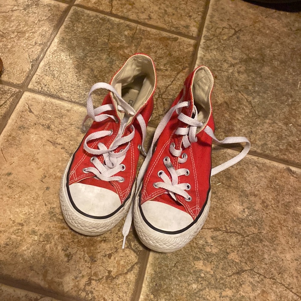 Girls red converse high top